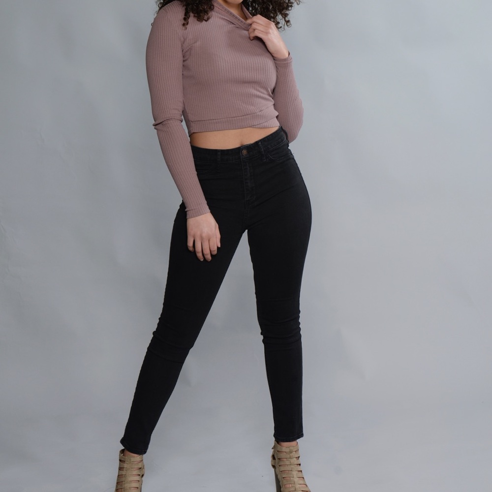 crop top long sleeve low turtle neck